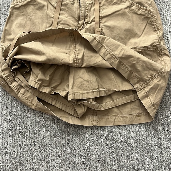 White Stag Woman Tan Color Skort SZ 4 - Picture 4 of 9